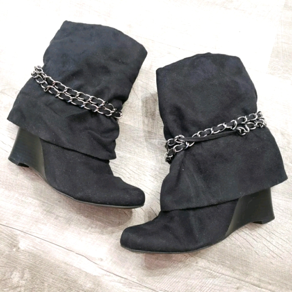 👢Apt.9 Faux Suede Boots Size 7 M Wedges👢